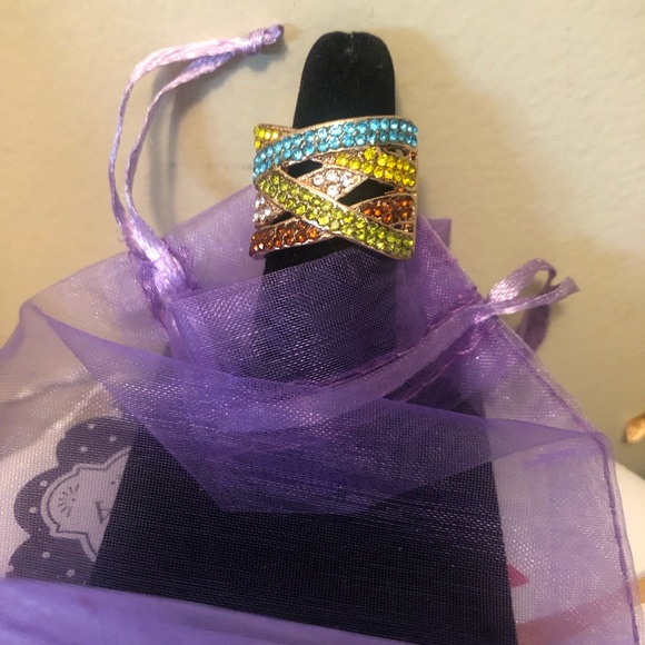 Jewelry - 🥳 TRI COLOR STATEMENT RING YGP SIZE 8